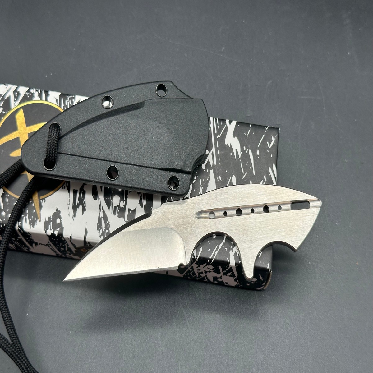 Begg Knives Tree Frog Fixed Blade Knife Stainless Steel (225 Satin)