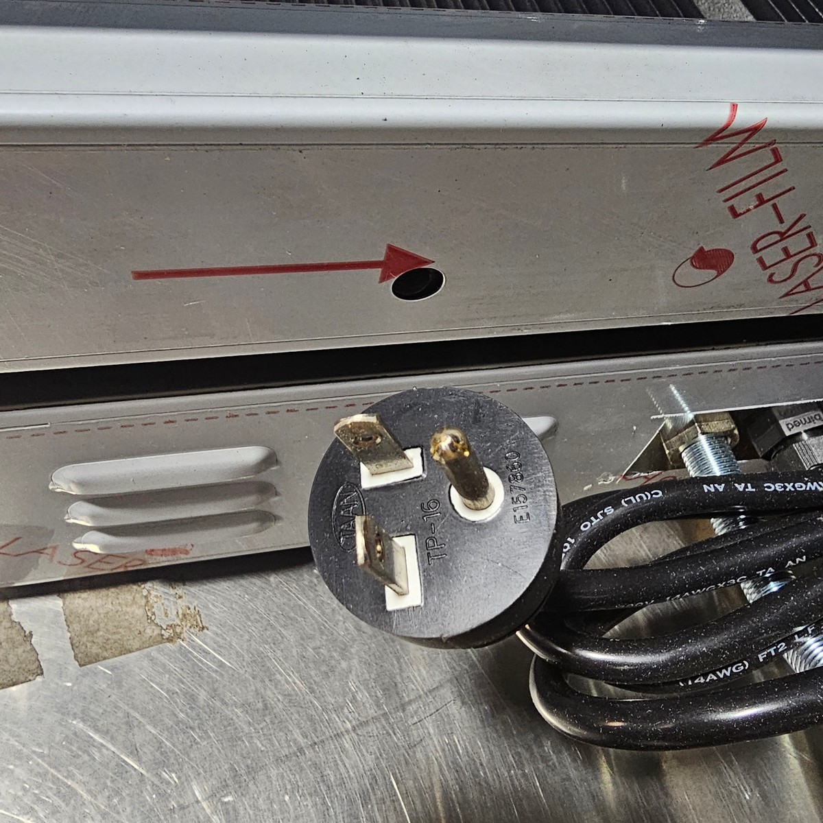 Eurodib PDR3000 PD Series R Large Panini Grill 220V Unit 5 SCRATCH DENT FINAL SALE